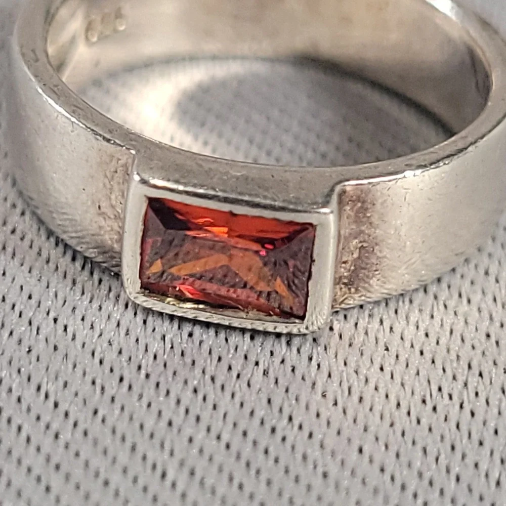 Sterling Silver Ring Women Size 5.5 Tangerine Orange Glass Stone Band Baguette